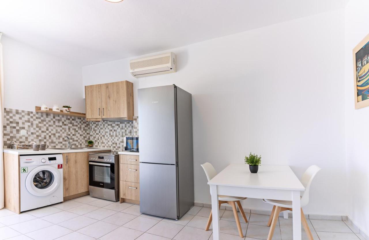Azure Seaside Apts Magnisía 外观 照片