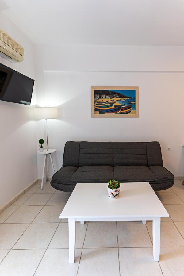 Azure Seaside Apts Magnisía 外观 照片