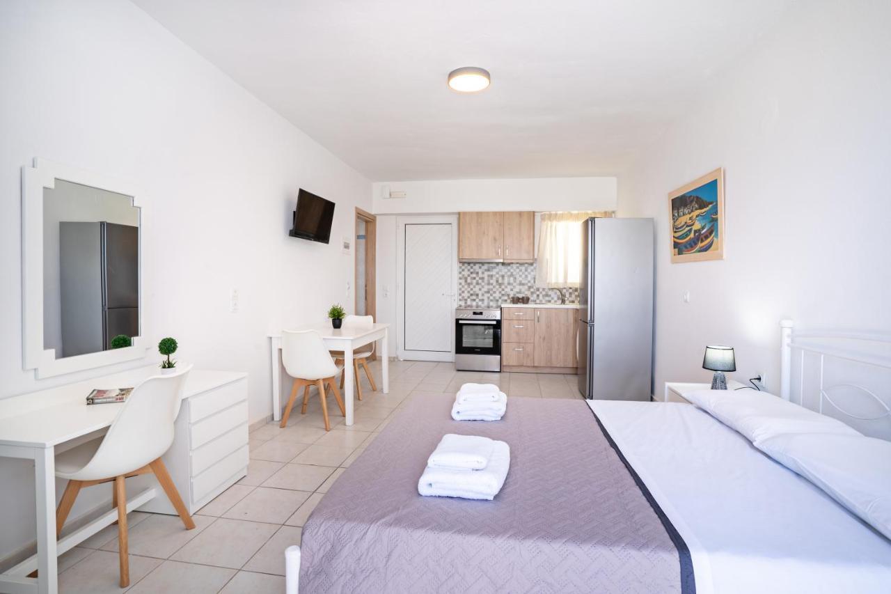 Azure Seaside Apts Magnisía 外观 照片