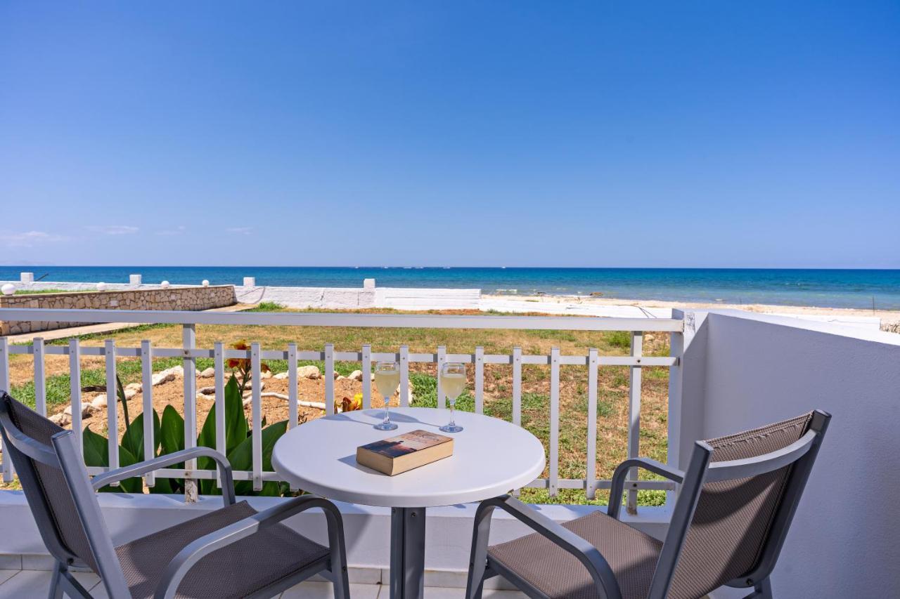 Azure Seaside Apts Magnisía 外观 照片
