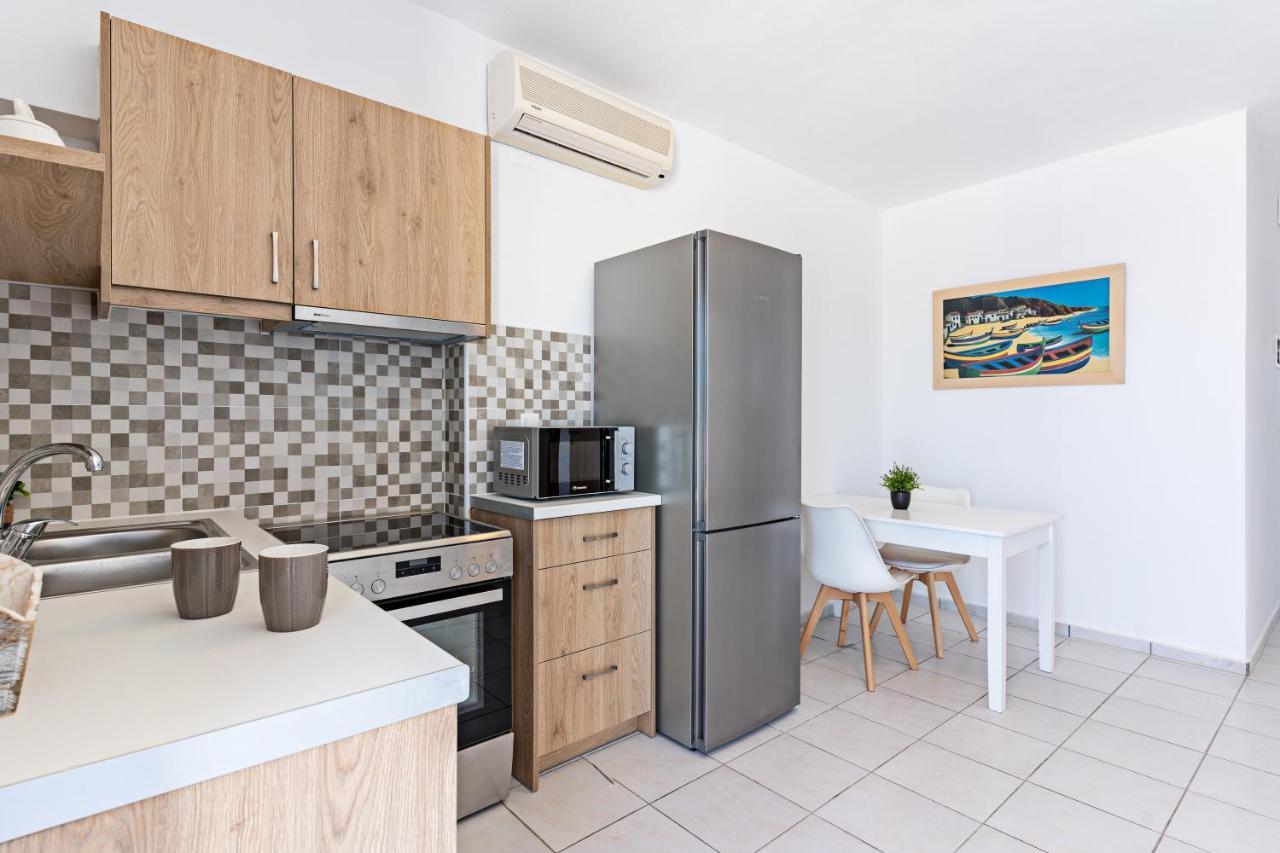 Azure Seaside Apts Magnisía 外观 照片
