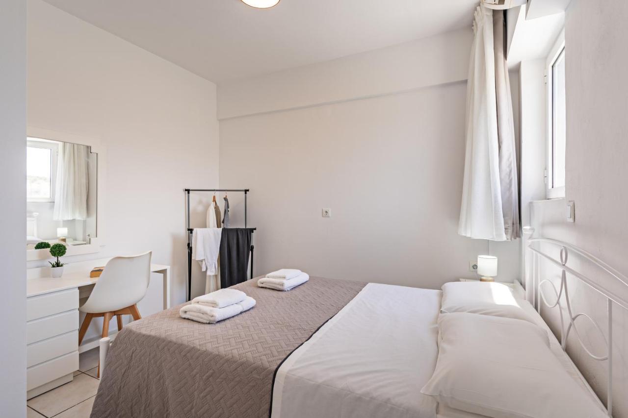 Azure Seaside Apts Magnisía 外观 照片