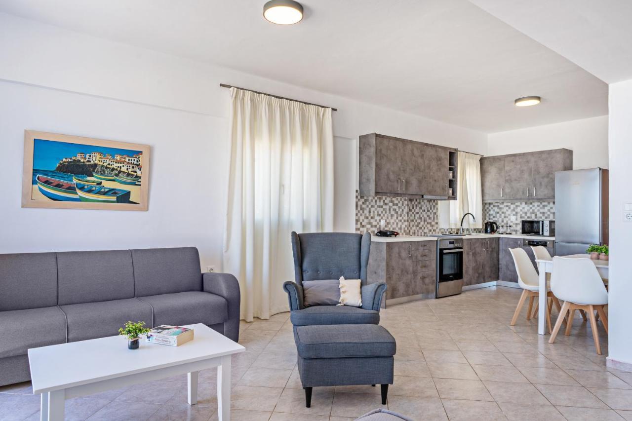 Azure Seaside Apts Magnisía 外观 照片